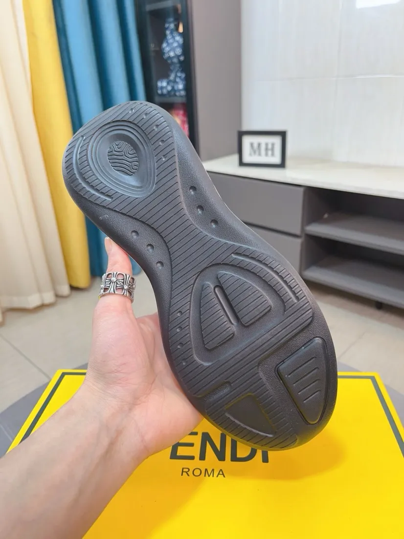 Men's men's shoes💰440🌹🌹[FENDI] Best-selling official website world premiere🔝Men's high-end brand of high-end shoes official website latest series: uppers are made of imported cowhide with specially designed fabrics➕mesh breathable lining. Make walking more convenient and comfortable! Compared with the official quality, Midea’s 1:1 replica. Create a fashionable personality to set off your uniqueness! A must-have for trendy men! Classic style. Men's sizes: 38-44.
